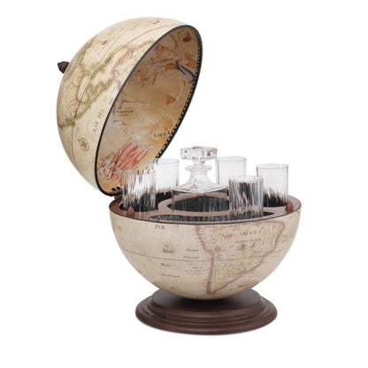 Globusbar Giove White 1 – en moderne og stilfuld globusbar med et elegant hvidt design, perfekt til opbevaring og præsentation af spiritus. Giver et sofistikeret og klassisk touch til ethvert rum.