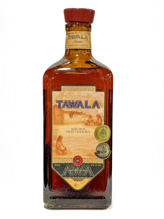 Tawala Huella Rum 70 cl, Flasche von vorn auf weißem Hintergrund